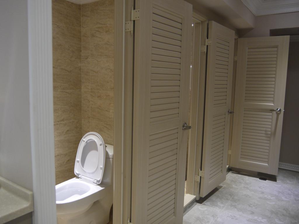 橙舍太空艙 Tw Capsule Hostel ไทเป ภายนอก รูปภาพ