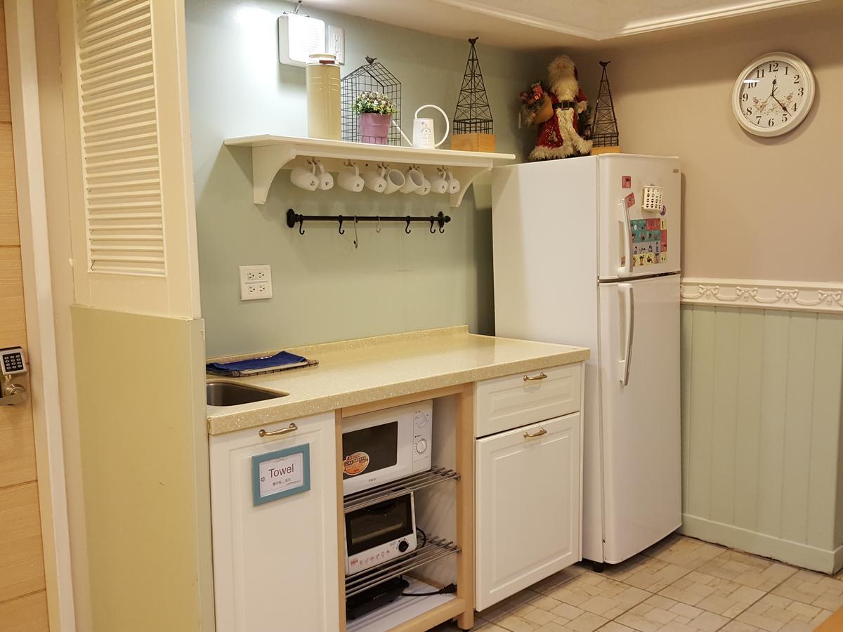 橙舍太空艙 Tw Capsule Hostel ไทเป ภายนอก รูปภาพ